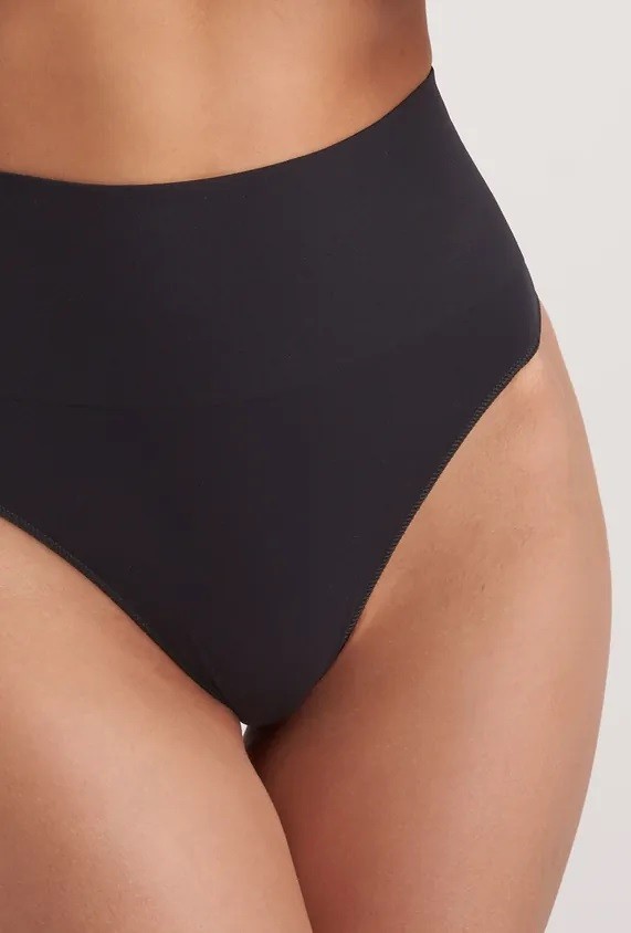 STRINGI CORRECT SENSUAL SKIN MODELUJĄCE